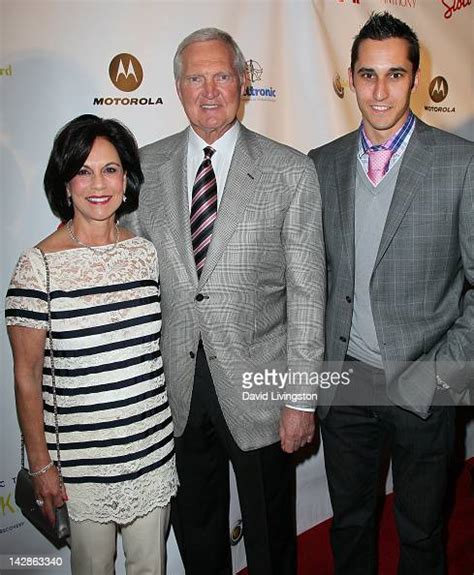 Karen West Former Nba Player Jerry West And Son Jonnie West Attend Foto Di Attualità Getty