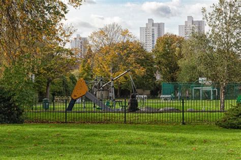 Plumstead Gardens Enthusiastic Gardener