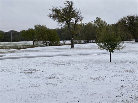 Gallery: October snow in Kansas