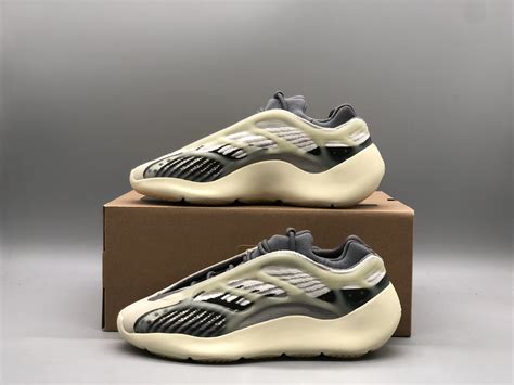 Adidas Yeezy 700 V3 Fade Salt Id1674 Sneakercosy