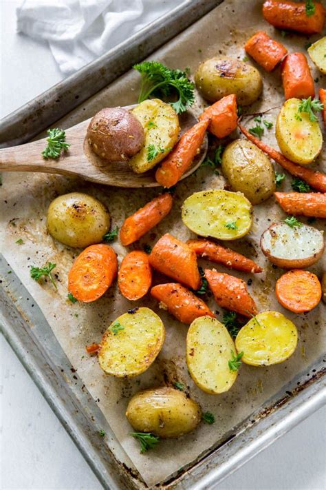 Roasted Potatoes And Carrots Are A Simple Side Dish With Only A Few Ingredients And 10 Minutes