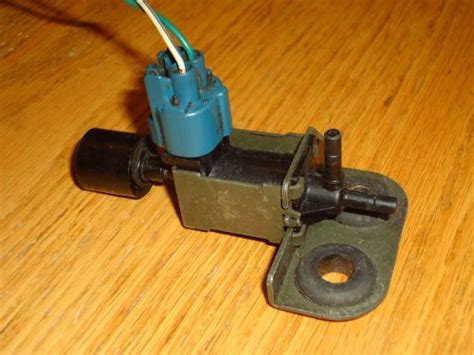 Purchase 89 To 95 Geo Chevrolet Metro Suzuki Swift Egr Vacuum Solenoid Valve Aesa123 51 In