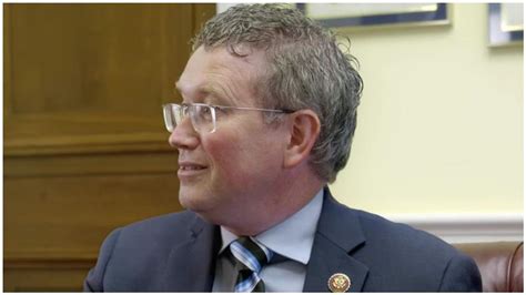 ‘You can’t quit the military’: GOP’s Thomas Massie brutally fact ...