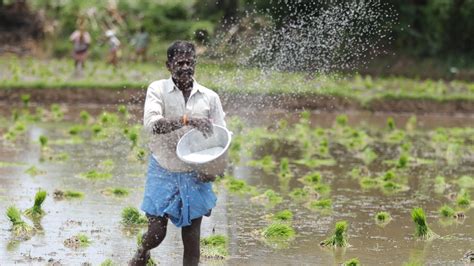 Alert For Farmers Pm Kisan Scheme Ekyc Deadline Is 2022 May 31 Follow