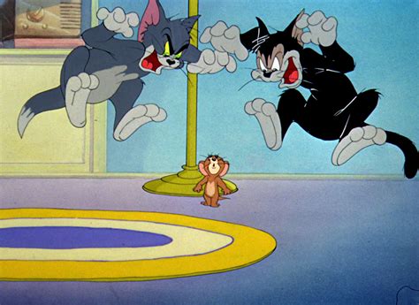 Tom & Jerry Pictures: "A Mouse in the House"