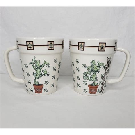 Vintage Walt Disney World Mugs Topiary Mickey Goofy Donald Set of 2 ...