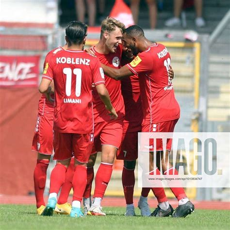 Cheering After Scoring Thilo Toepken Fc Rot Weiss Koblenz M