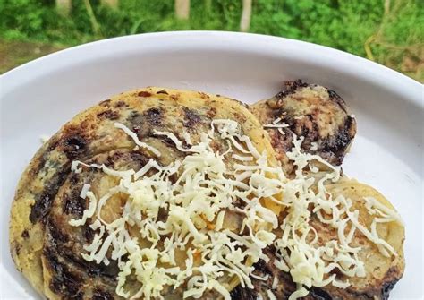 Cara Bikin Roti Maryam Empuk Dengan Tambahan Taburan Keju