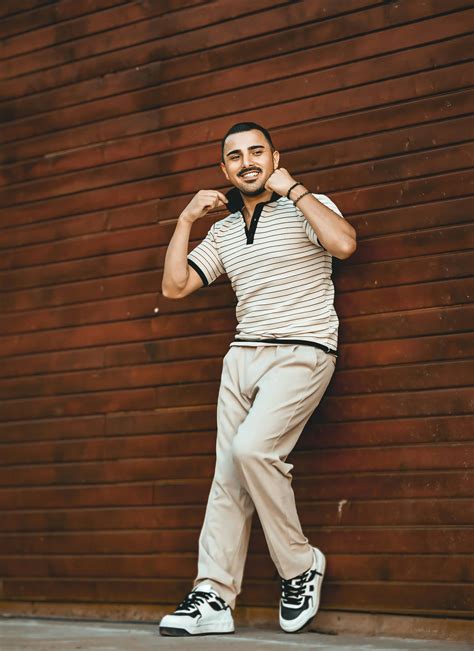 walpaper polos      walpaper polos stock