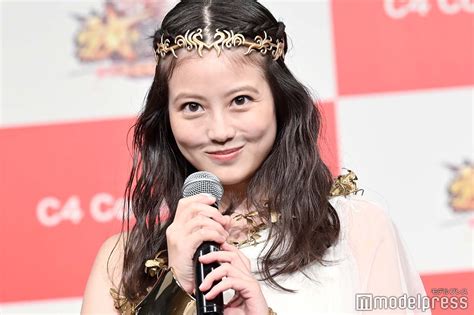 画像4 24 今田美桜、女神風ドレスで美背中披露 仕事の空き時間に出かける理由明かす モデルプレス