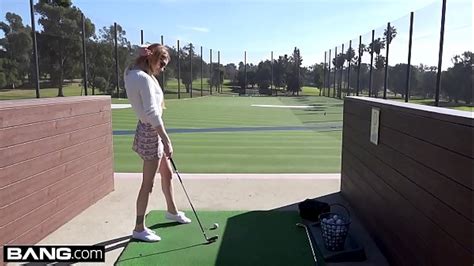 Nadya Nabakova puts her pussy on display at the golf course Videos Porno Gratis YouPorn Español