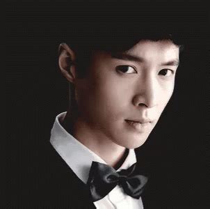 Lay Zhang GIF - Lay Zhang Yixing - Discover & Share GIFs