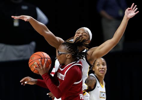 Umass Womens Basketball Team Earns Wnit Bid Will Face Villanova