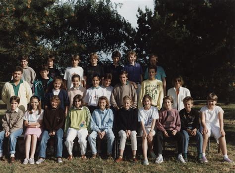 Photo de classe de 1989 Collège Henri Bergson Copains d avant