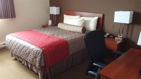 coastal inn monctondieppe   updated  prices hotel