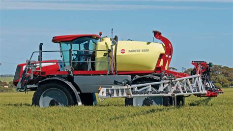 10 Self Propelled Sprayers Equipped For Custom Application In 2016