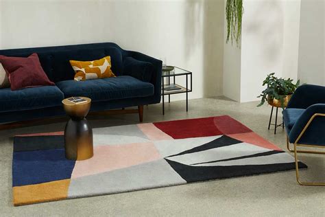 Tapis design 21 idées déco pour un salon moderne