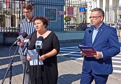 Sprawdzili ilu uczniów chodzi na religię Wyniki są zaskakujące o2