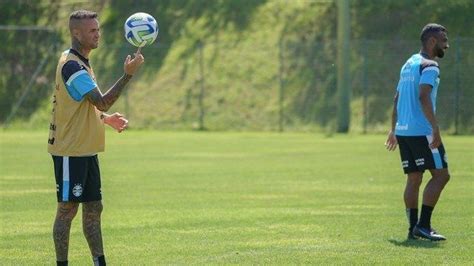 Vitória Fecha A Contratação Do Meia Luan Ex Grêmio Manchete Do Dia