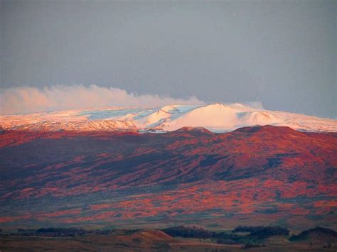 Stunning snow-blanketed Hawaii