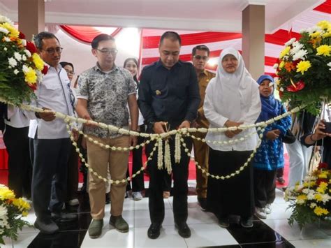 Wali Kota Eri Cahyadi Resmikan Kantor Kecamatan Dan SWK Krembangan