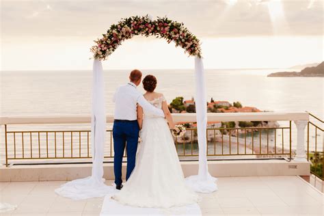 Top 5 Exquisite Destinations For Your Dream Destination Wedding