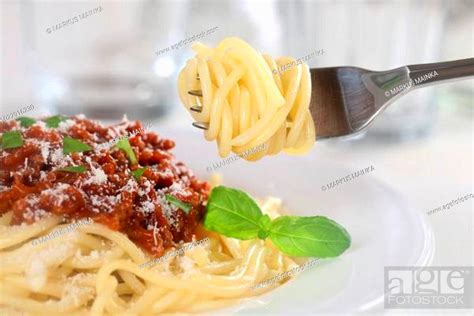 Spaghetti Bolognese Nudeln Pasta Gericht Essen Mit Gabel Stock Photo