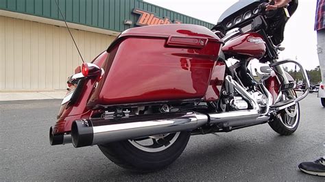 2016 Harley Davidson FLHXS Street Glide Special Velocity Red Sunglo