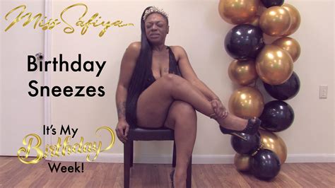 Miss Safiya Twerking In My Purple Bikini