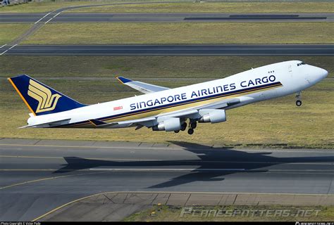 V Sfm Singapore Airlines Cargo Boeing F Photo By Victor Pody