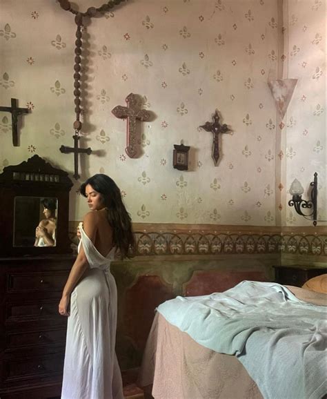 Pin By Soraya Vignando On Latina Core Latina Aesthetic Catholic Girl