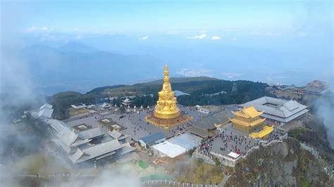 Golden Summit of Mount Emei – chinatripedia