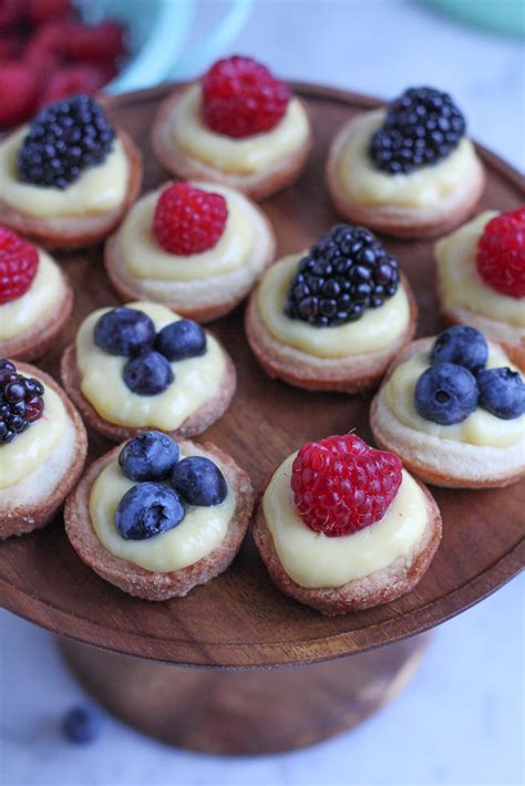 Mini Berry Tarts With Lemon Curd • Hip Foodie Mom