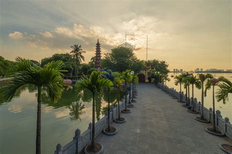 Tran Quoc Pagoda - Nomads Travel Guide