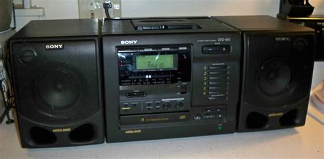 Sony CFD 610 Am FM Stereo 6 CD Changer Player Cassette Player Boombox