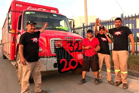 Hoy Tamaulipas Empleados Paristas De Coca Cola Retienen Camiones En Matamoros