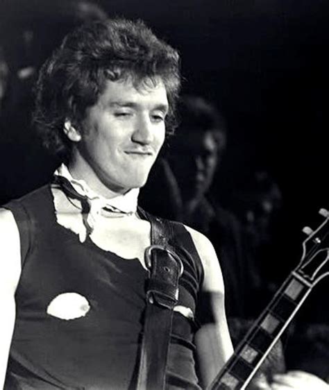 Steve Jones Musician 6