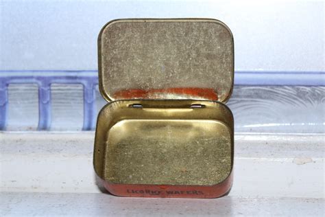 Vintage Y And S Licorice Wafers Pocket Tin