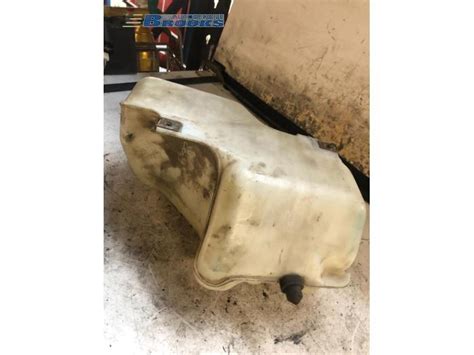 Nissan Patrol R Servoirs Lave Glace Avant Stock Proxyparts Fr