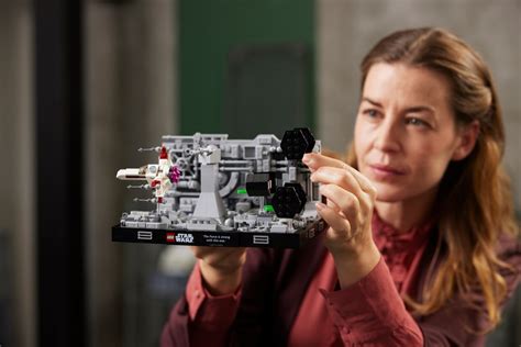 LEGO Star Wars Dioramas - About Us - LEGO.com