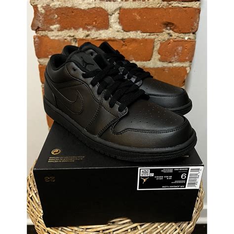 N I K E AJ Air Jordan 1 Low Triple Black Lifestyle Shoes 553558 056