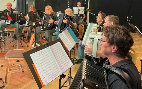 Konzert Neue Deutsche Welle Hcb Harmonika Club Biebesheim E V