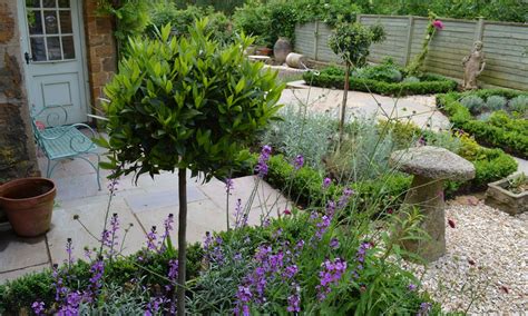 Designing A Cotswold Or Cottage Garden