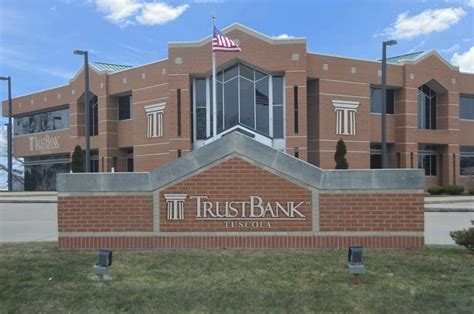 TrustBank Tuscola, IL | TrustBank | Illinois & Arizona Banking Solutions | TrustBank