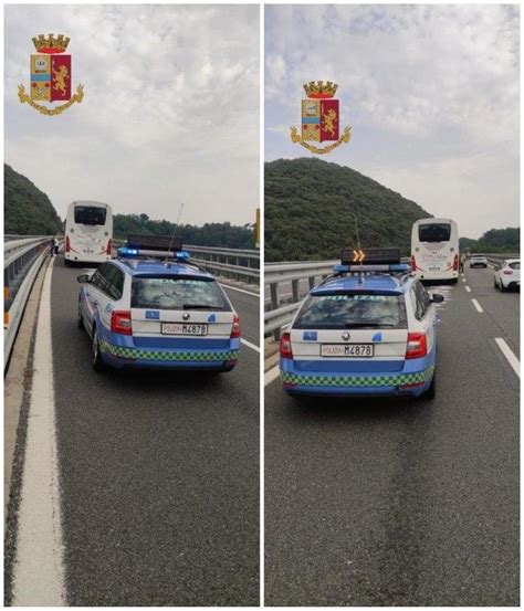 Paura In Autostrada Pullman Con Ragazzi A Bordo In Panne Sulla