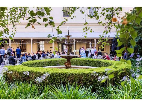 Courtyard at Adina Apartment Hotel Adelaide Treasury