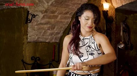 Morena babe paletas y látigos chico a tope xHamster