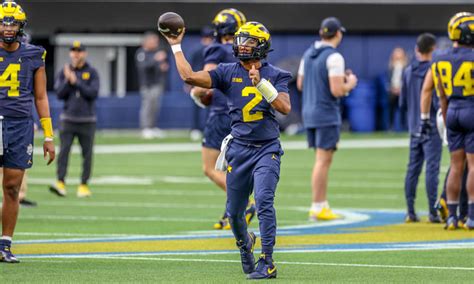 What Outgoing Qb J J Mccarthy Thinks The Michigan Football Offense