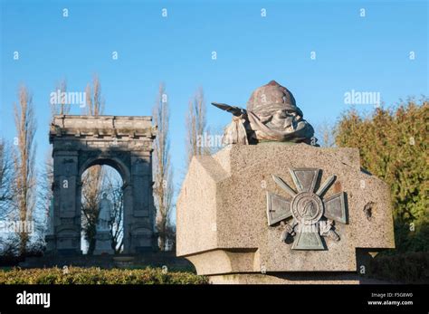 Proyart Wwi War Memorial The Somme France Stock Photo Alamy