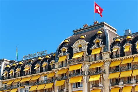 A hotel in Montreux, Switzerland – free photo on Barnimages